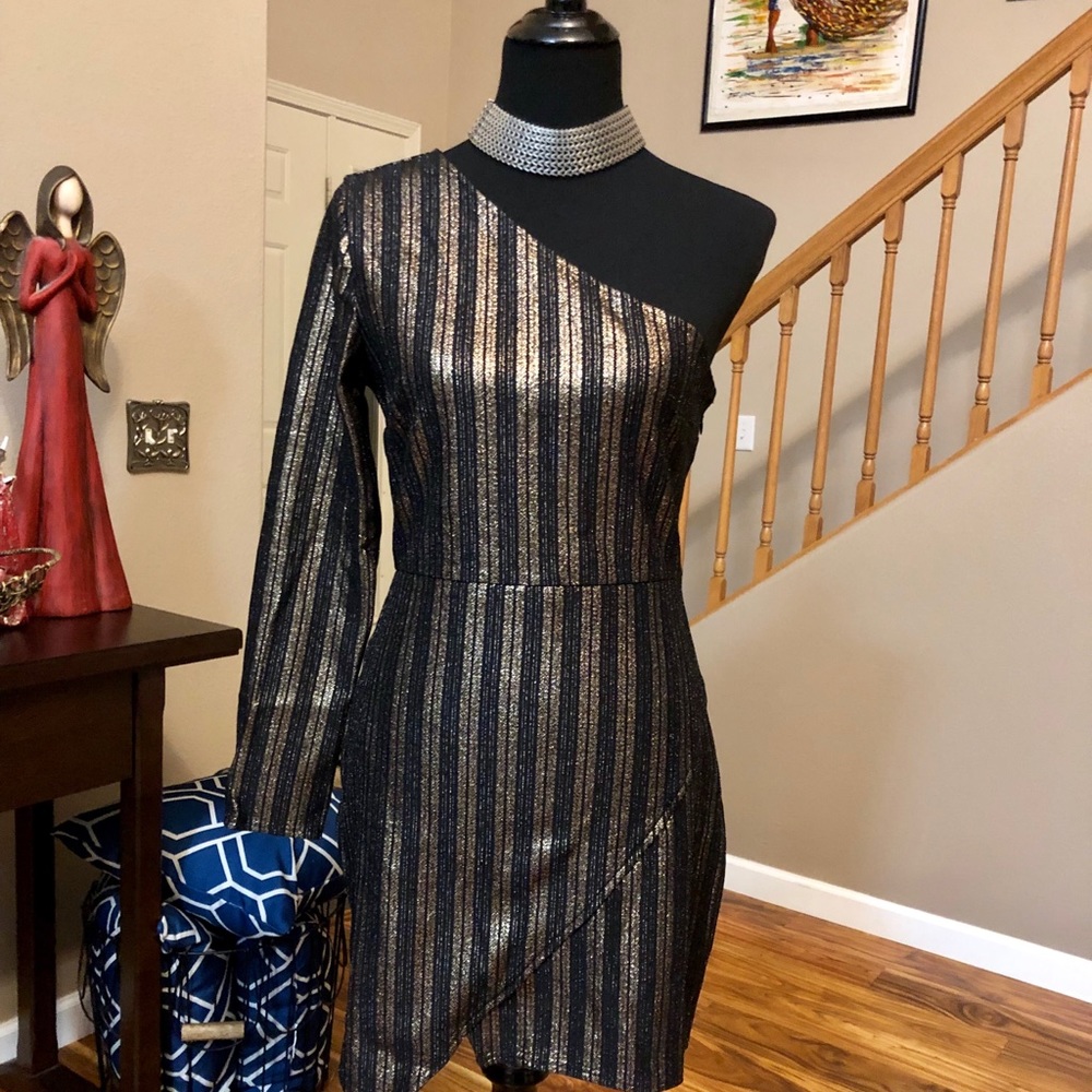 Women’s Cut off short Dress